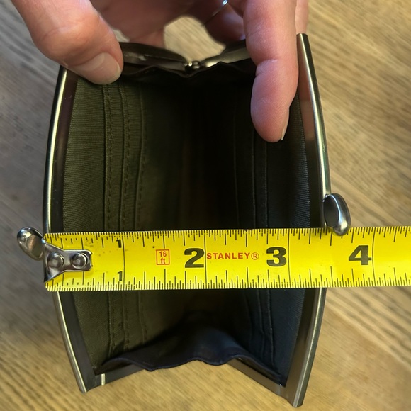 Vintage Wilson’s Leather Kisslock Coin Purse - Picture 9 of 16